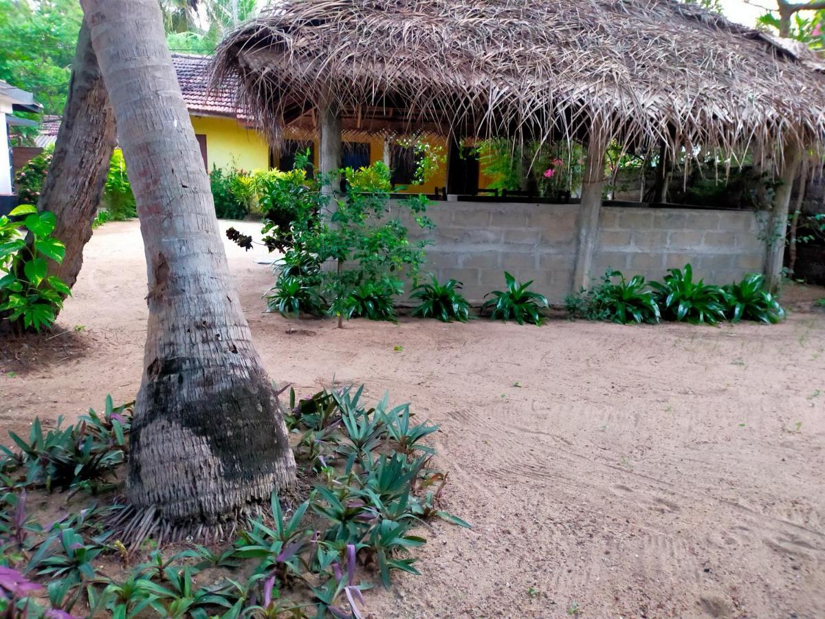 Hotel Eastwind Surf Camp Arugam Bay Exteriér fotografie